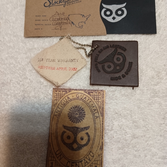 Hide and Drink squared fold coin purse NWOT. 100%leather. - Picture 5 of 6